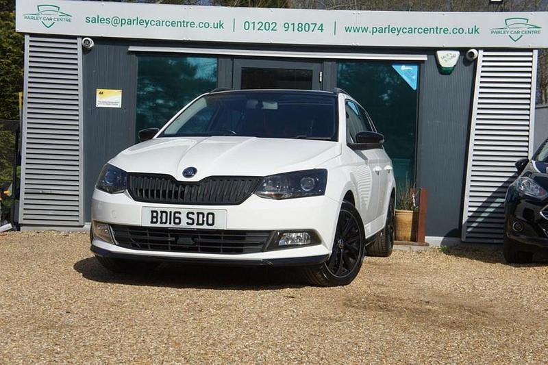 Used Skoda Fabia Monte Carlo 90 HP (66 kW) 2016 White Estate