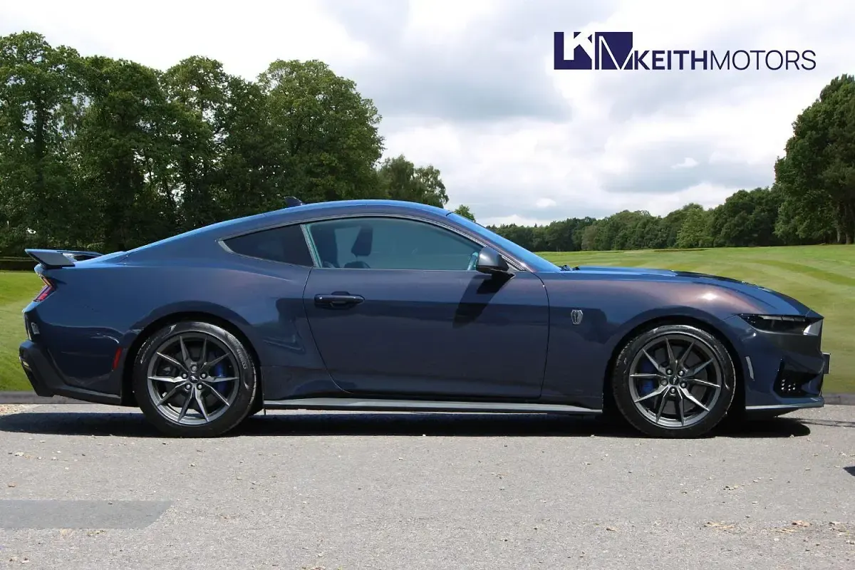 Used Ford Mustang Dark Horse 500 HP (367 kW) 2025 Blue Coupe