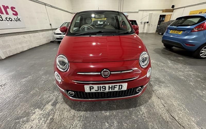 Używany Fiat 500 Lounge 69 KM (50 kW) 2019 Czerwony Hatchback