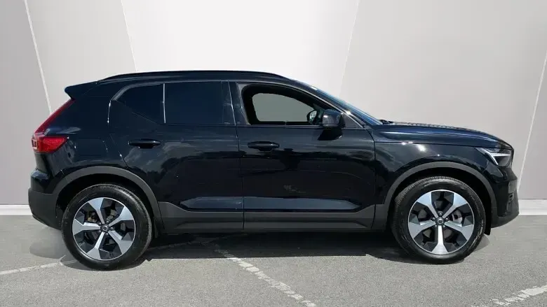 Used Volvo XC40 Plus 197 HP (144 kW) 2025 SUV