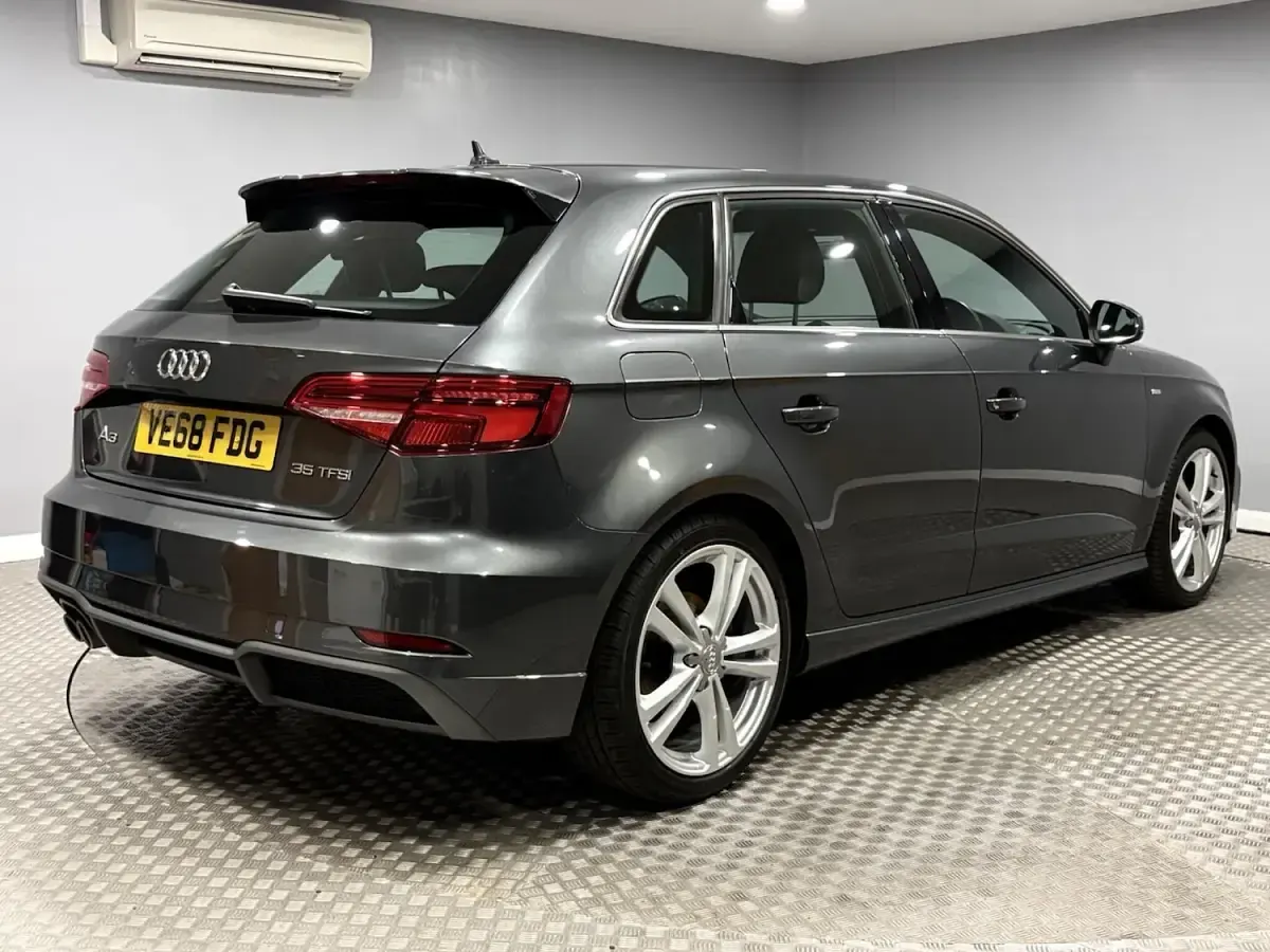Used Audi A3 Sportback S-Line 150 HP (110 kW) 2018 Grey Hatchback