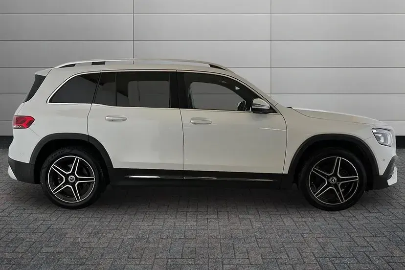 Used Mercedes GLB200 AMG Line Premium 163 HP (119 kW) 2023 White SUV