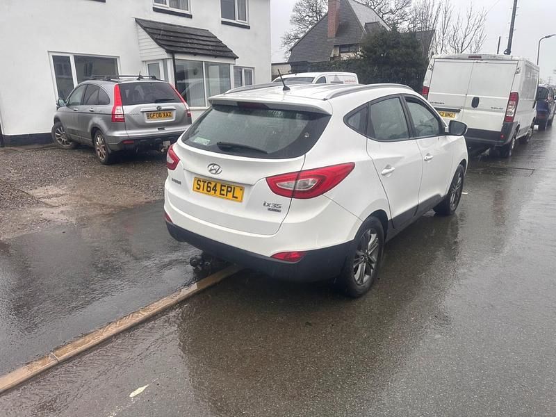 Begagnad Hyundai ix35 SE 115 HK (84 kW) 2014 Vit SUV