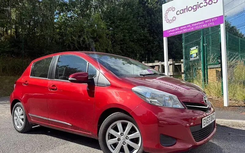Used Toyota Yaris 69 HP (50 kW) 2013 Hatchback