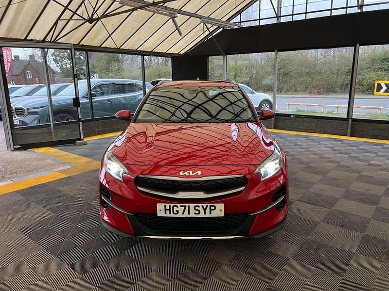 Used Kia XCeed 139 HP (102 kW) 2022 Red SUV