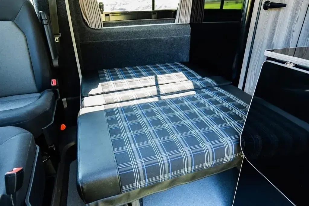 Begagnad VW Crafter S 140 HK (102 kW) 2021 Blå Van
