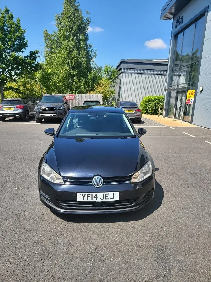 Used VW Golf VII SE 105 HP (77 kW) 2014 Black Hatchback