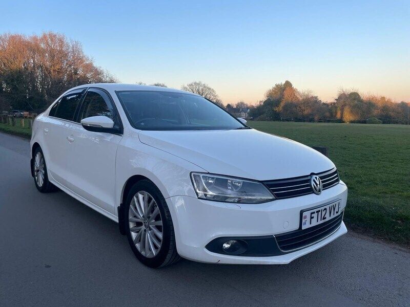 White Used 2012 VW Jetta Sportline Sedan | £3,495 (Fair price) - Image 1/4