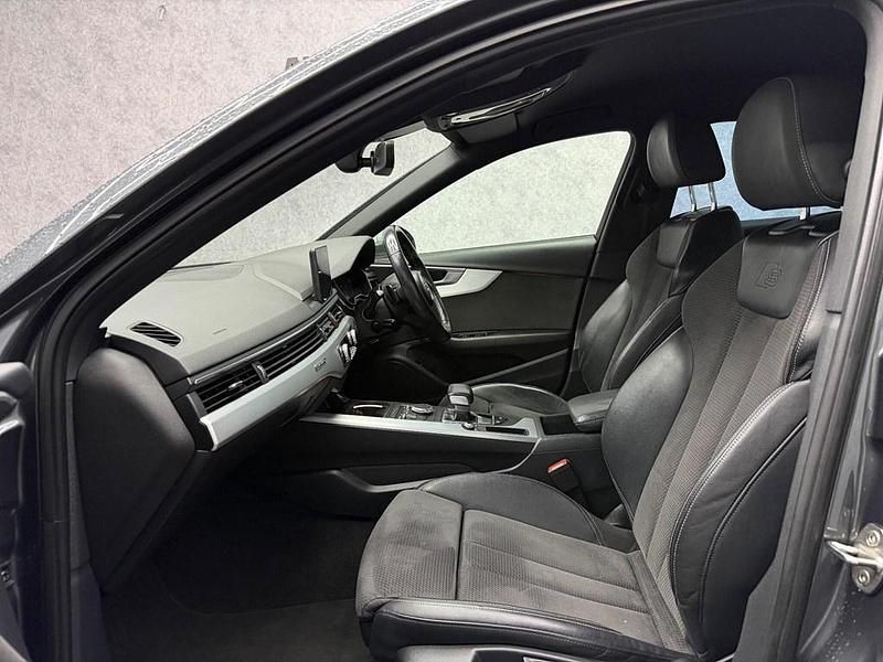 Used Audi A4 S-Line 252 HP (185 kW) 2018 Grey Sedan