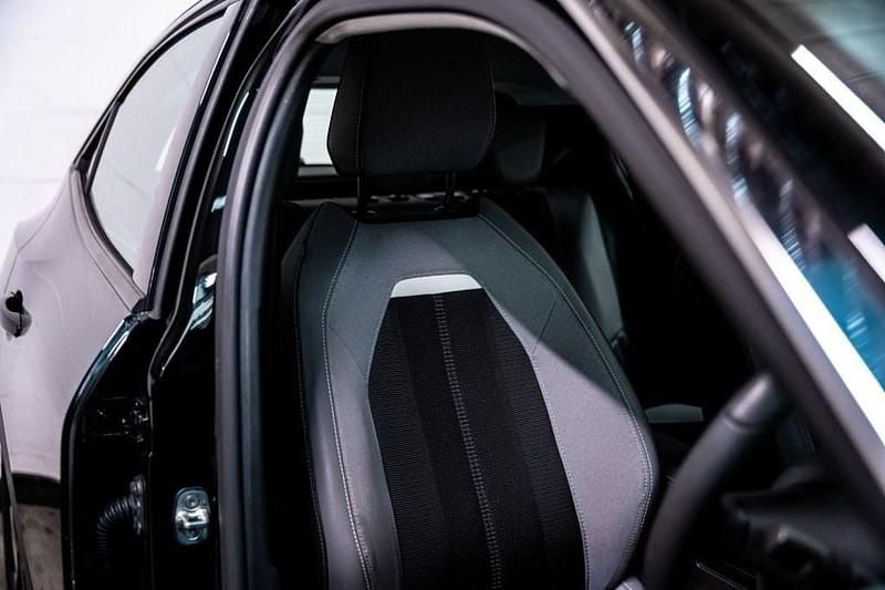 Used Vauxhall Mokka Design Edition 100 kW (136 HP) 2024 Black SUV