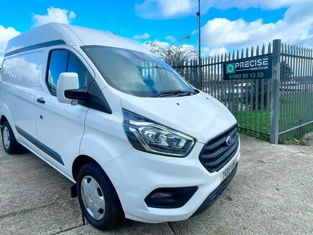 Second-hand Ford Transit Custom Trend 130 CP (95 kW) 2019 Alb Van