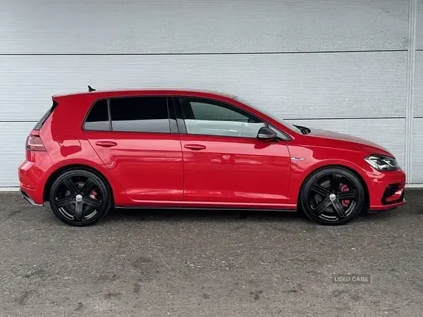 Used VW Golf VII R 300 HP (220 kW) 2019 Red Hatchback