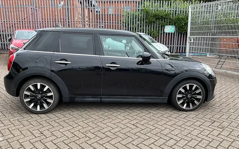 Used Mini Cooper Exclusive 136 HP (100 kW) 2019 Black Hatchback
