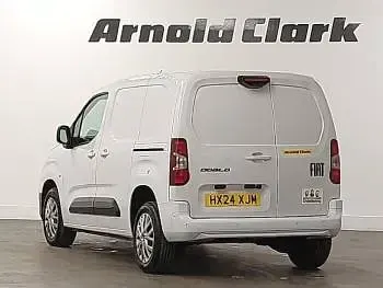 Used Fiat Doblò 2024 White MPV