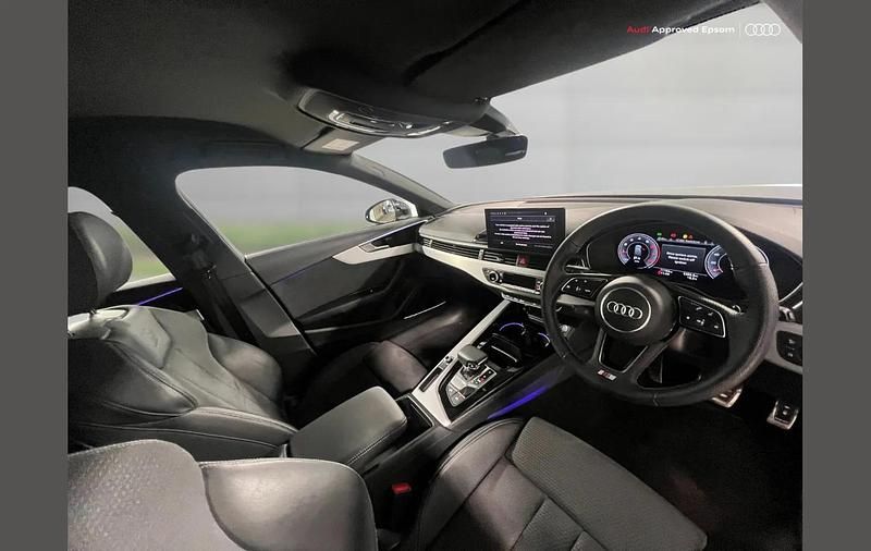 Used Audi A4 S-Line 200 HP (147 kW) 2023 Black Estate