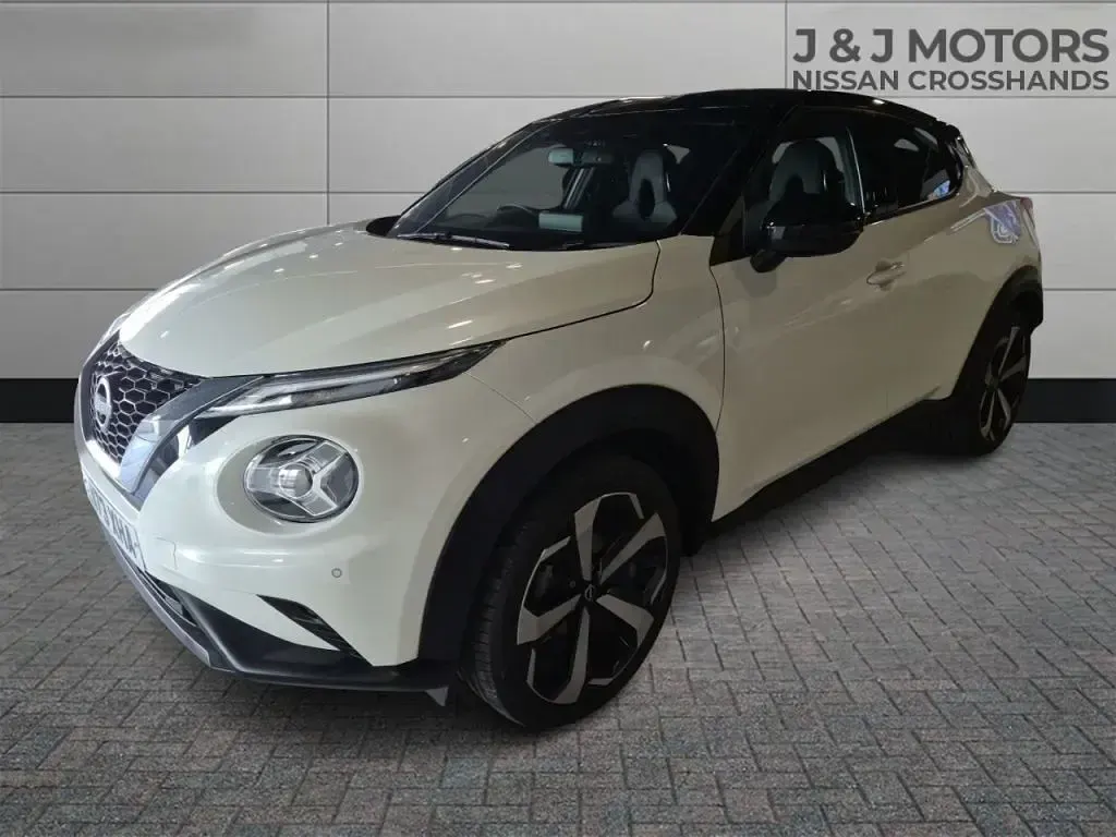 Used Nissan Juke Tekna 2023 White SUV