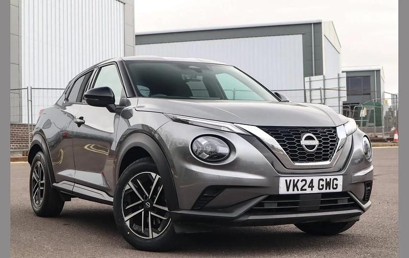 Used Nissan Juke N-Connecta 112 HP (82 kW) 2024 Grey SUV