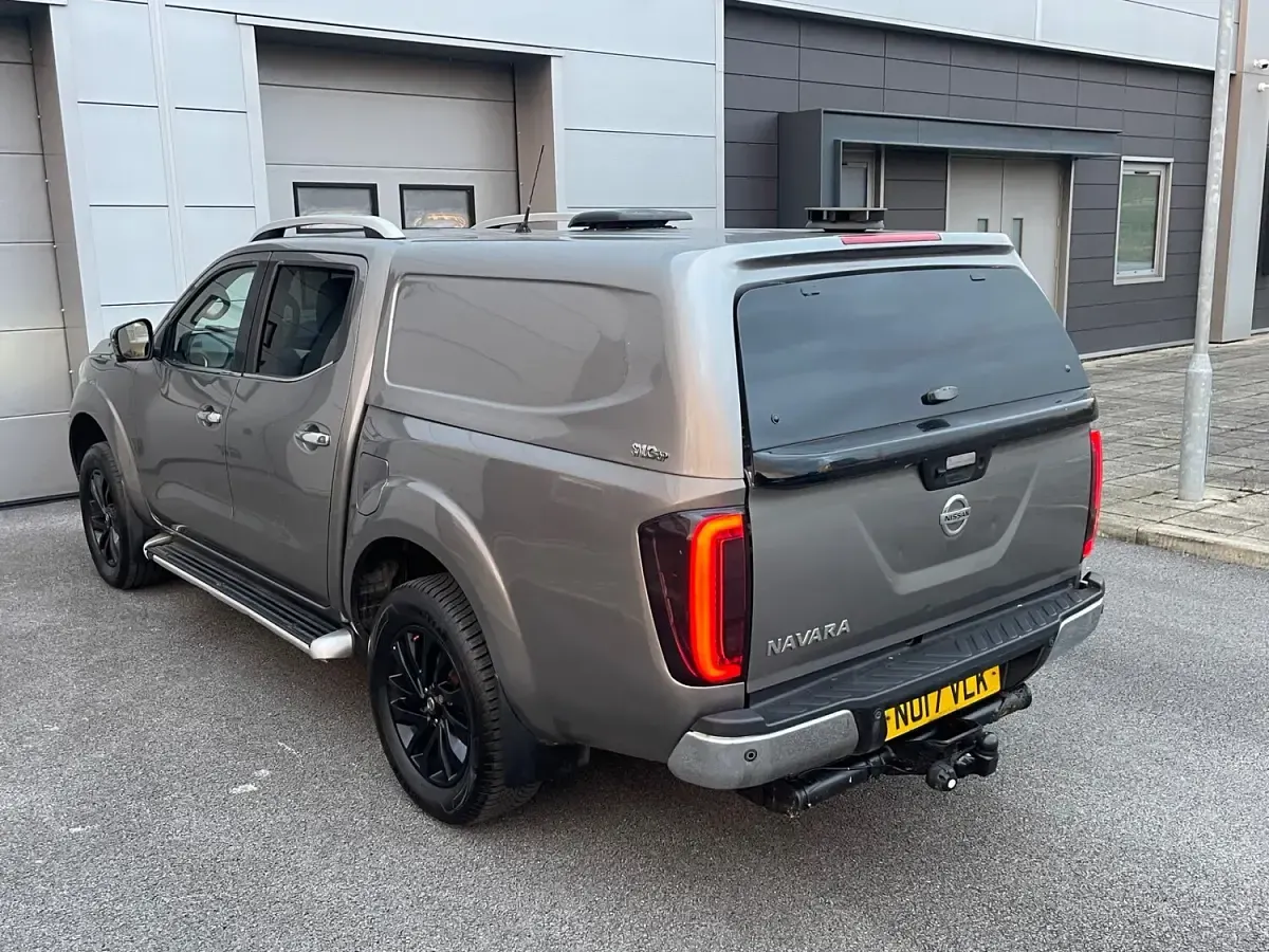 Used Nissan Navara Tekna 2017 Grey Pickup
