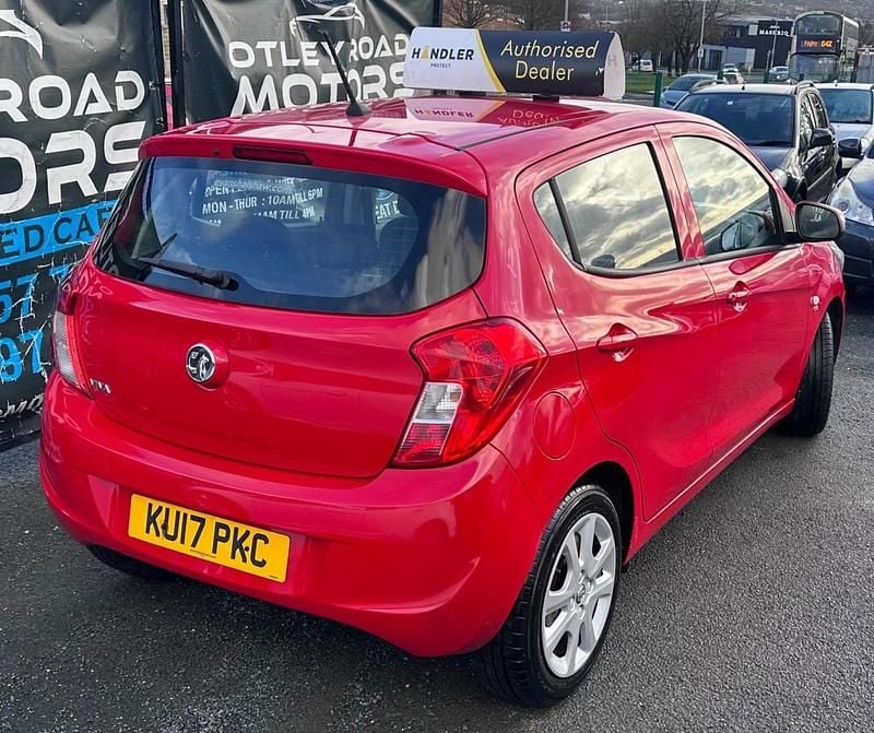 Used Vauxhall Viva 75 HP (55 kW) 2017 Red Hatchback