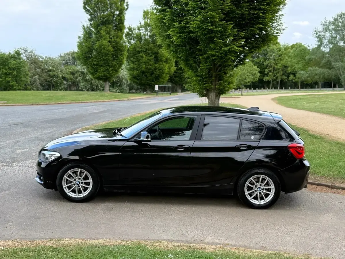 Używany BMW 118 2017 Czarny Hatchback