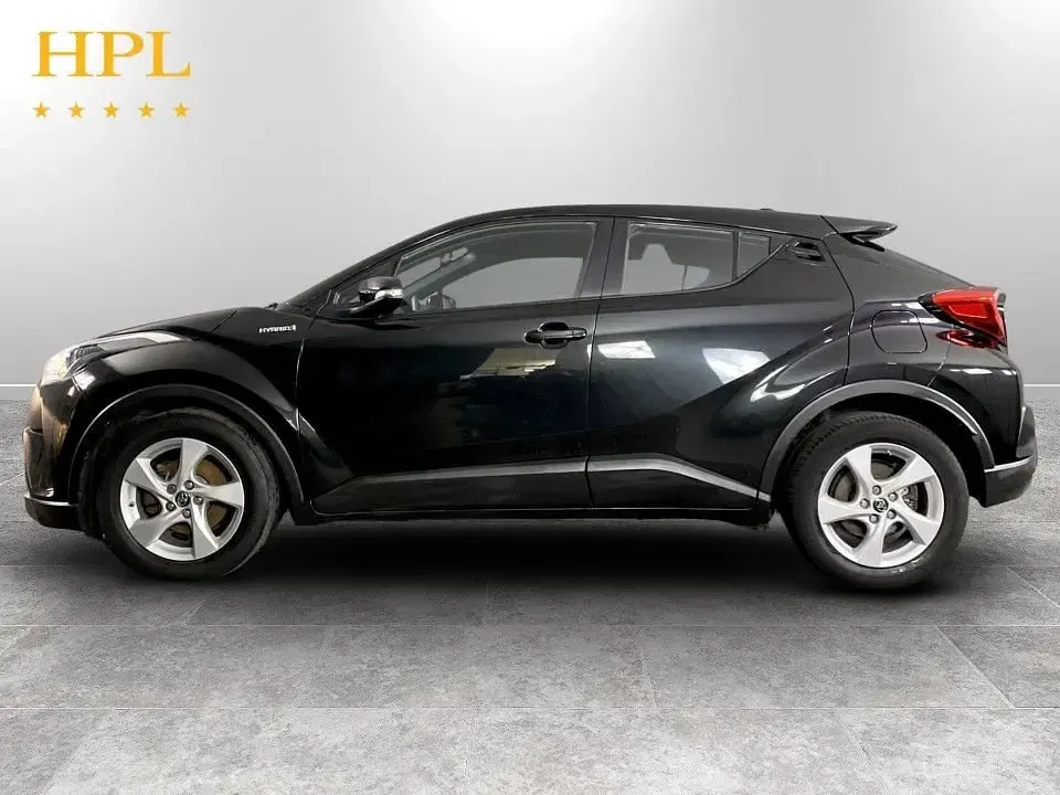 Used Toyota C-HR 122 HP (89 kW) 2019 Black SUV
