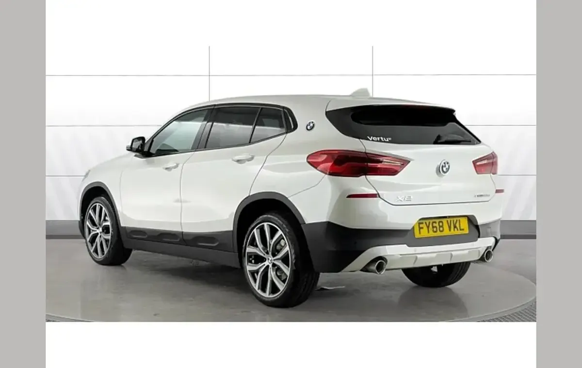 Used BMW X2 Sport Line 187 HP (137 kW) 2018 White SUV