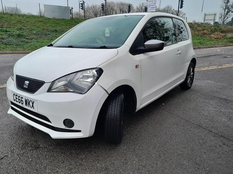 Used Seat Mii Design 2016 White Hatchback