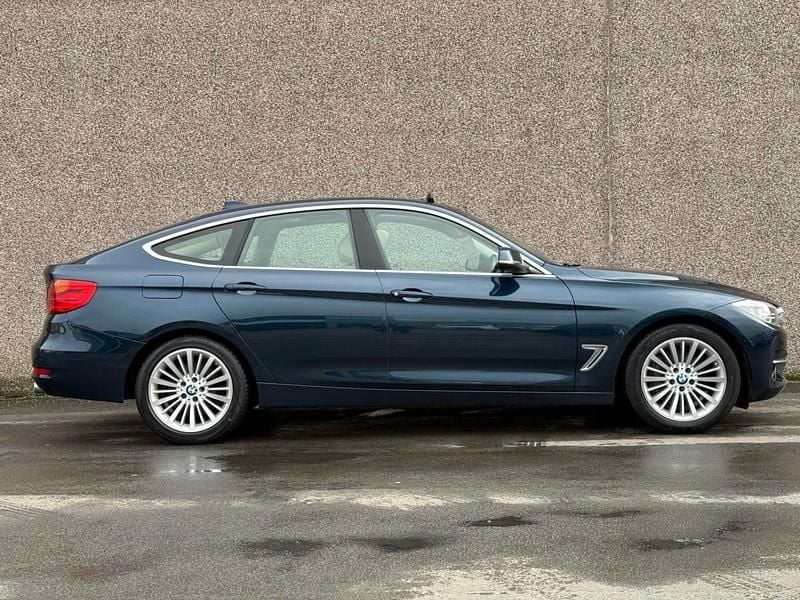 Used BMW 335 Luxury Line 2015 Blue Hatchback
