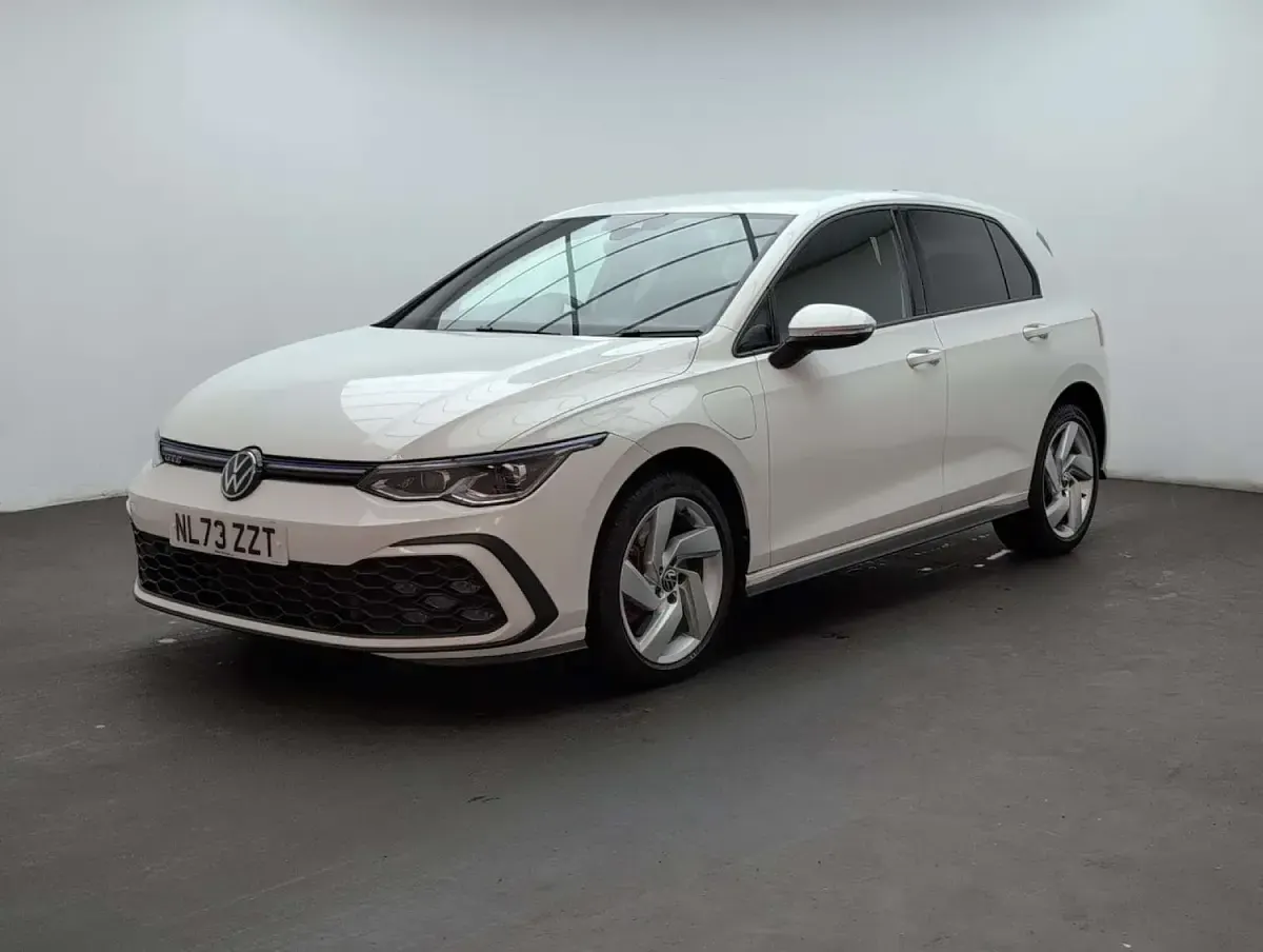 Used VW Golf VIII GTE 2023 White Hatchback