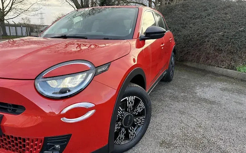 New Fiat 600 101 HP (74 kW) 2025 SUV