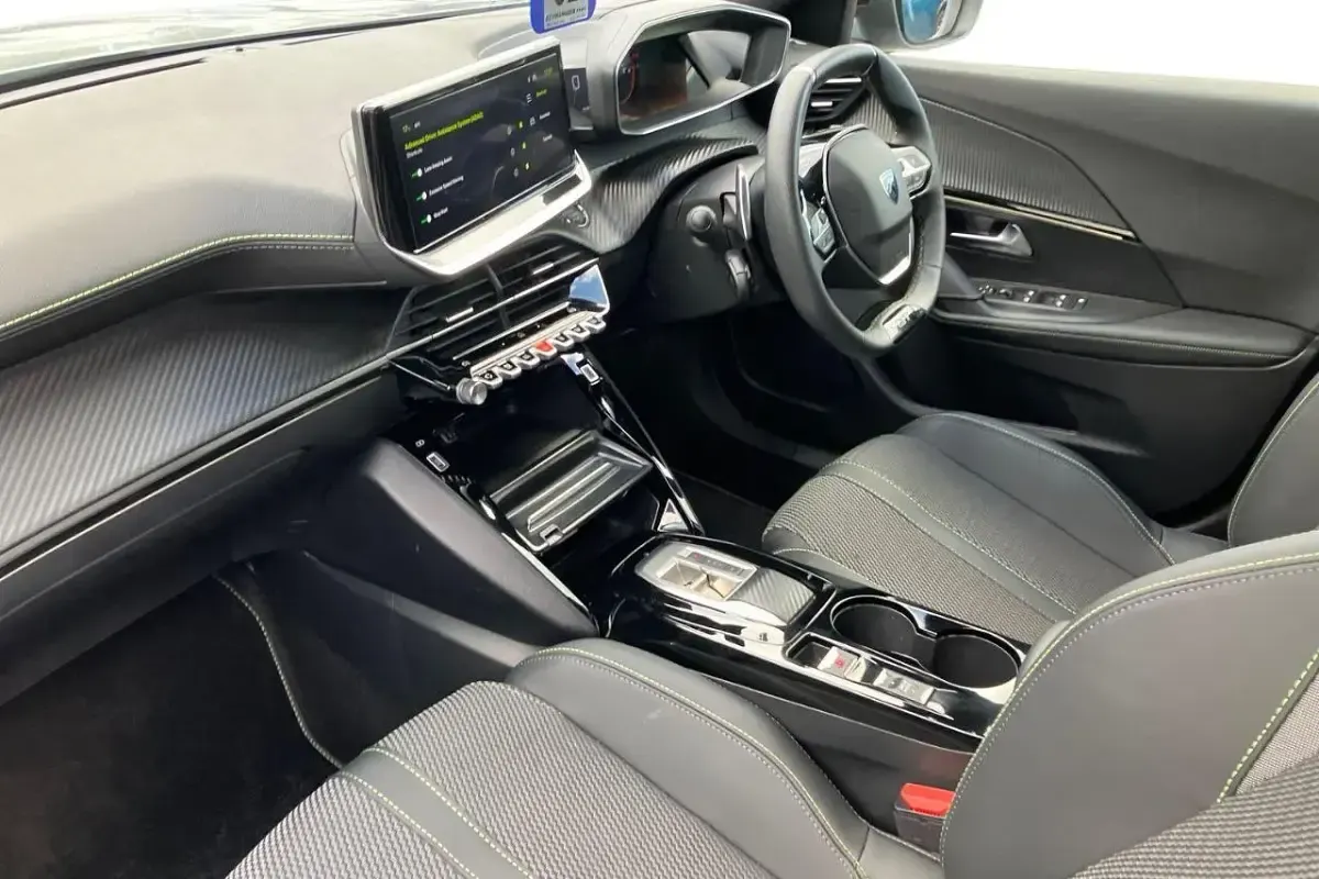 Used Peugeot 2008 GTi 137 HP (100 kW) 2025 SUV