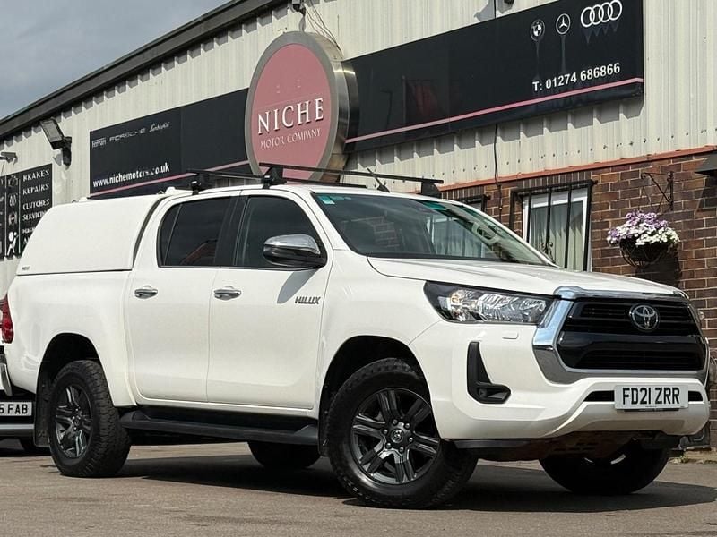 White Used 2021 Toyota HiLux Pickup | £17,490 (Super price) - Image 1/4