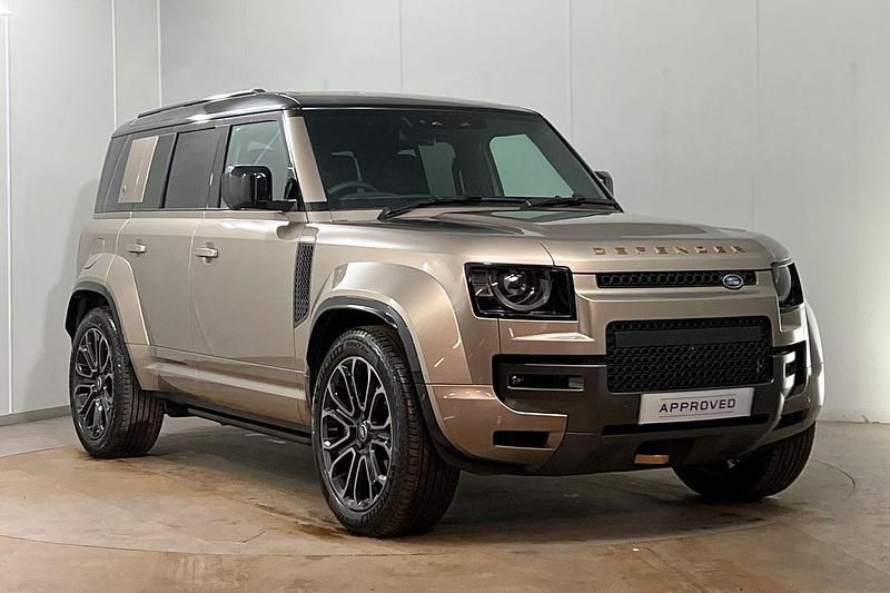 Other Used 2025 Land Rover Defender S SUV | £139,000 - Image 1/4