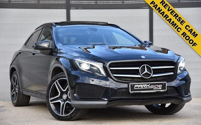 Black Used 2016 Mercedes GLA250 AMG line SUV | £15,495 (Fair price) - Image 1/4