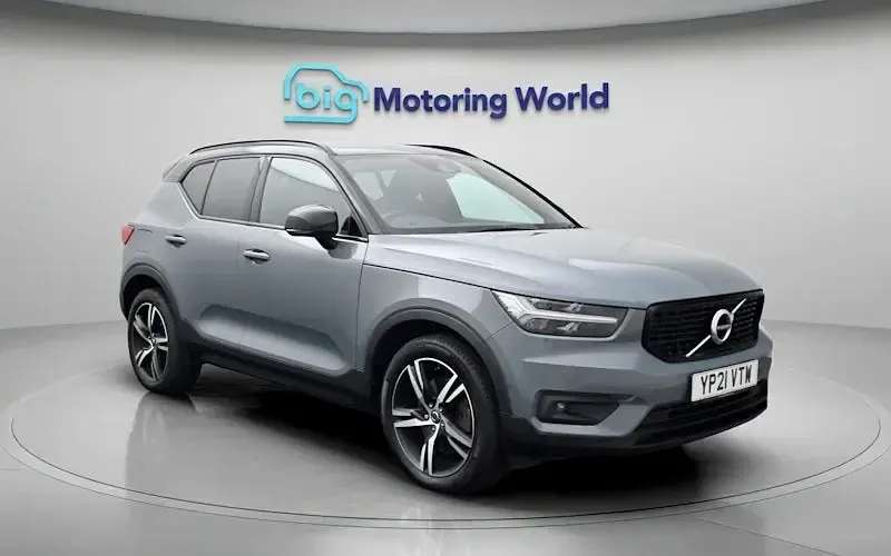Used Volvo XC40 R-Design 211 HP (155 kW) 2021 Grey SUV