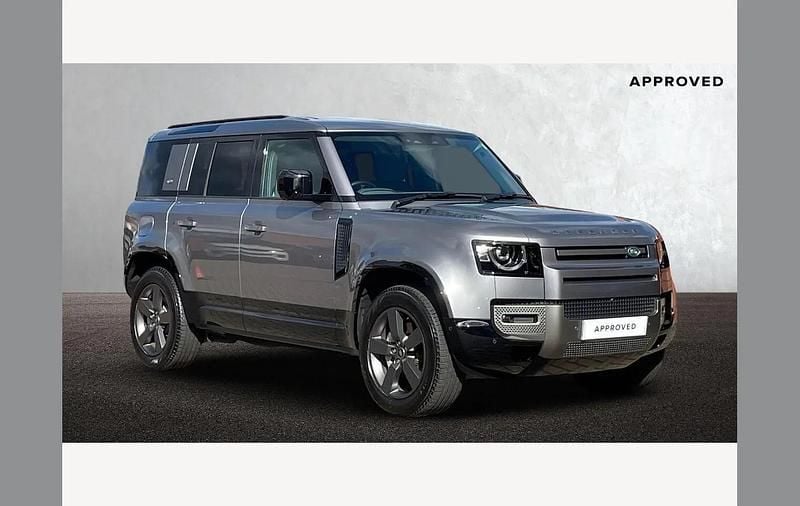 Eiger grey Used 2024 Land Rover Defender HSE Dynamic SUV | £68,195 (Good price) - Image 1/4