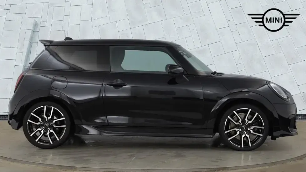 Used Mini Cooper S Hatch 201 HP (147 kW) 2025 Black Hatchback