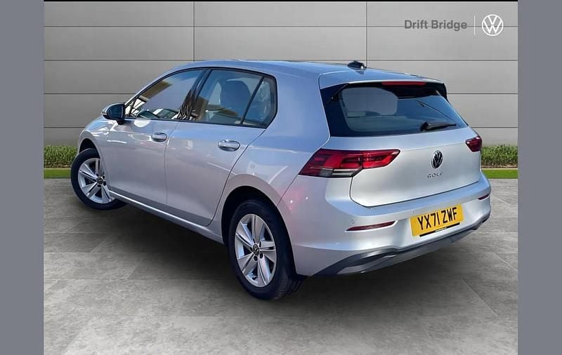 Used VW Golf VIII Life 113 HP (83 kW) 2021 Silver Hatchback