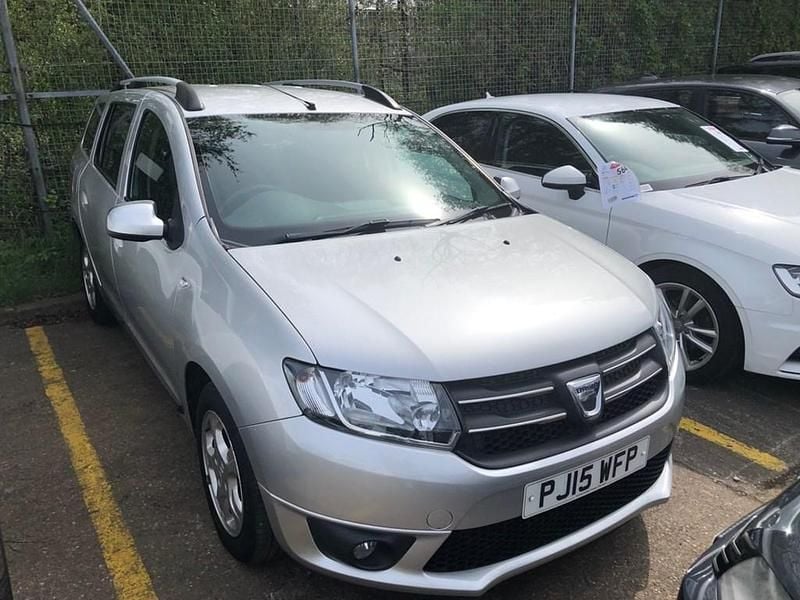 Used Dacia Logan MCV Lauréate 2015 Silver metallic Estate