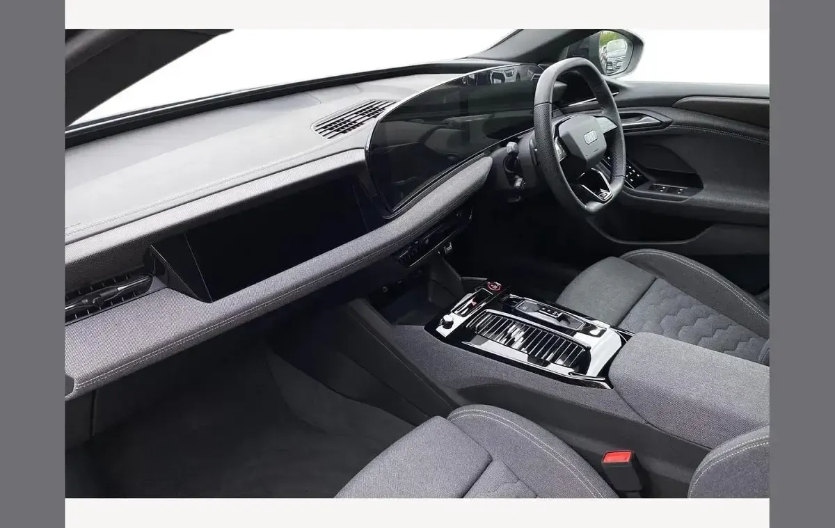 Used Audi A6 e-tron S-Line 210 kW (286 HP) 2026 Blue Estate