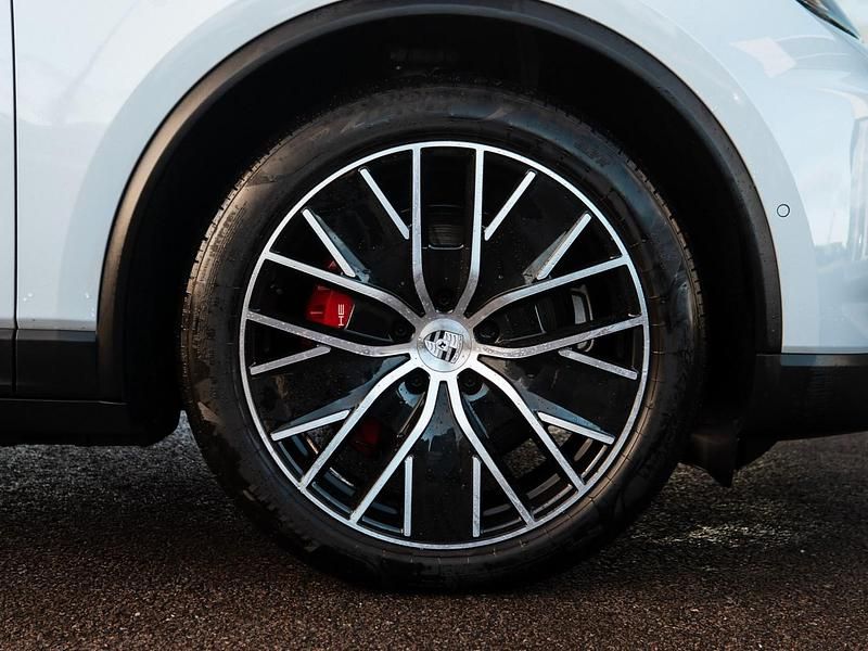 Used Porsche Macan 380 kW (517 HP) 2024 Grey SUV