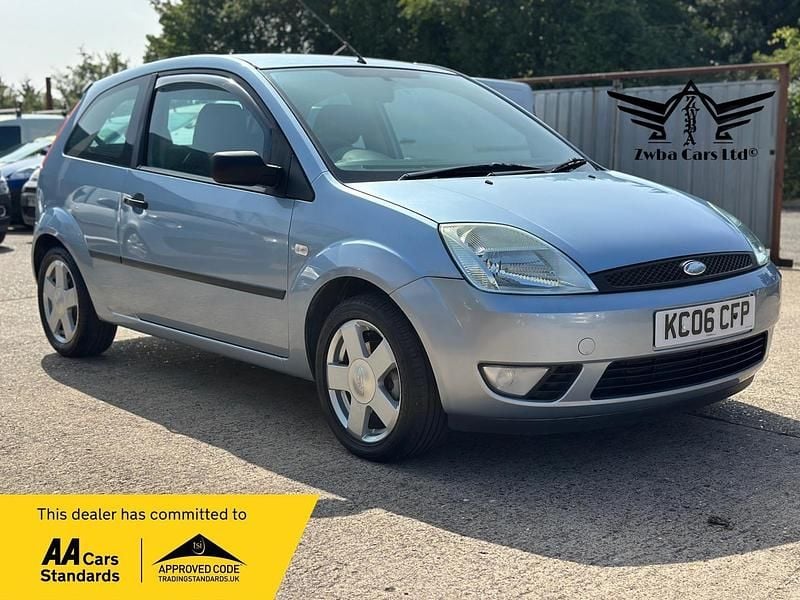 Blue Used 2006 Ford Fiesta Zetec Hatchback | £2,495 (Fair price) - Image 1/4
