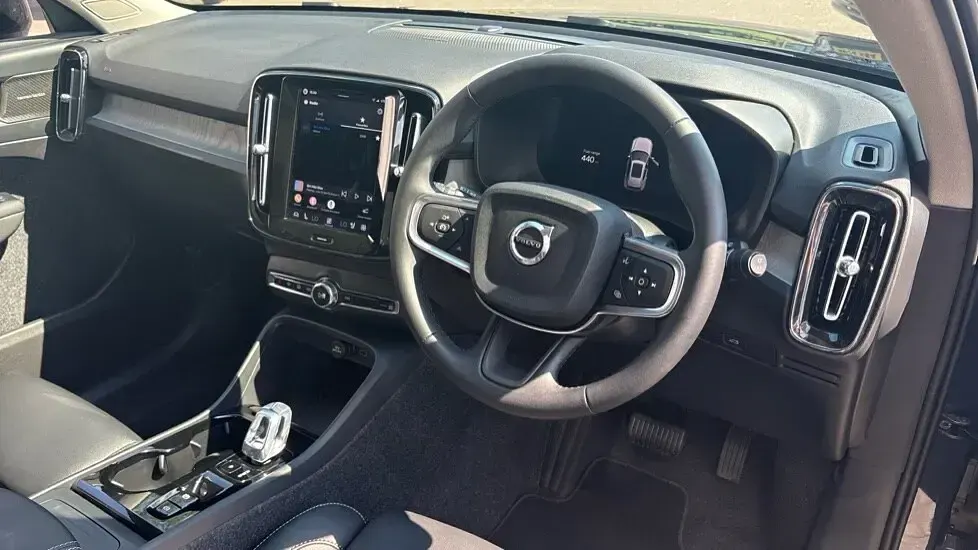 New Volvo XC40 Ultra 161 HP (118 kW) 2026 Blue SUV