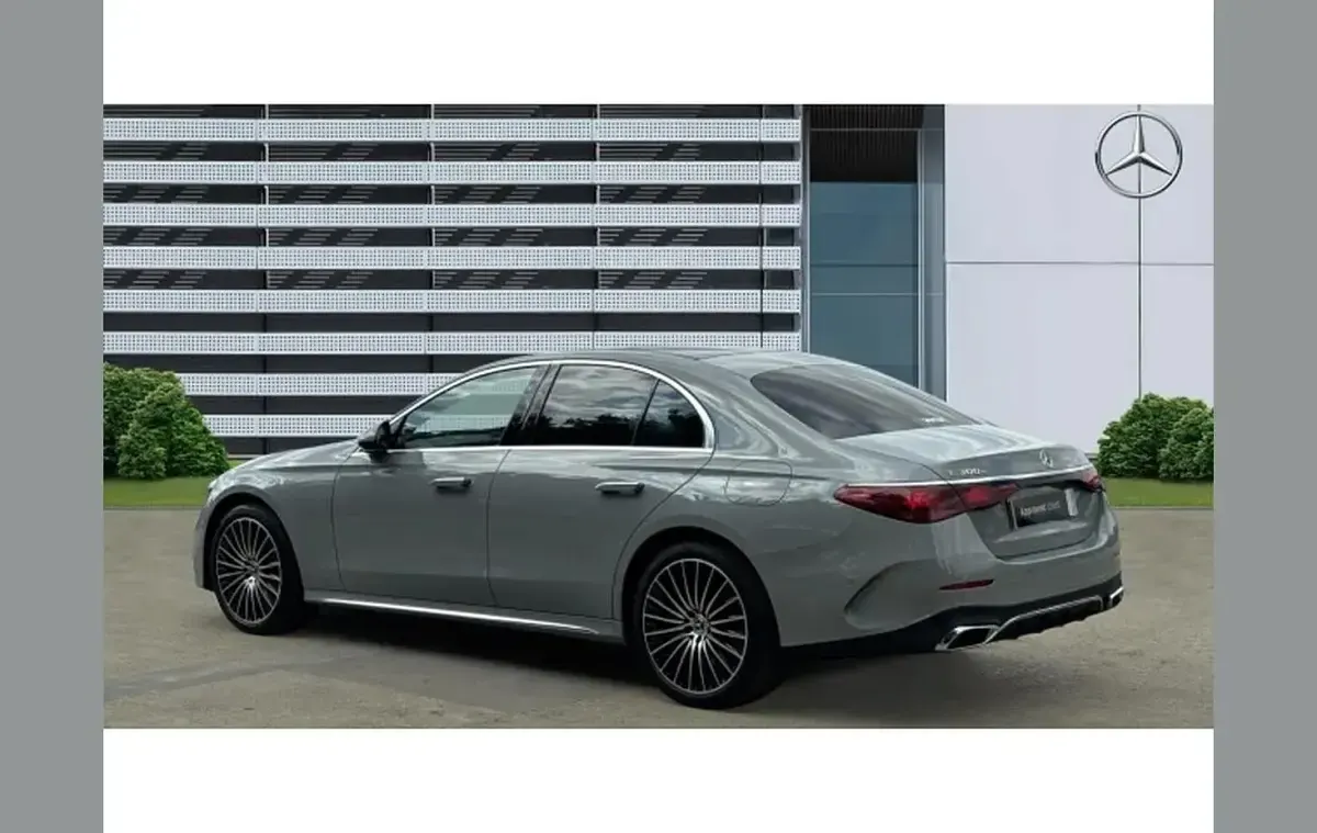 Used Mercedes E300 AMG Line Premium Plus 313 HP (230 kW) 2024 Grey Sedan