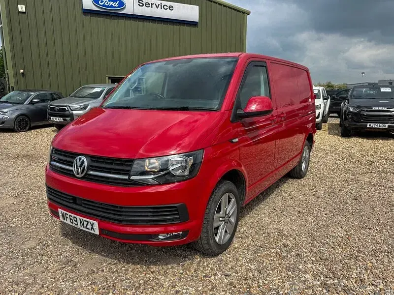 Second-hand VW Transporter Highline 2019 Roșu Van