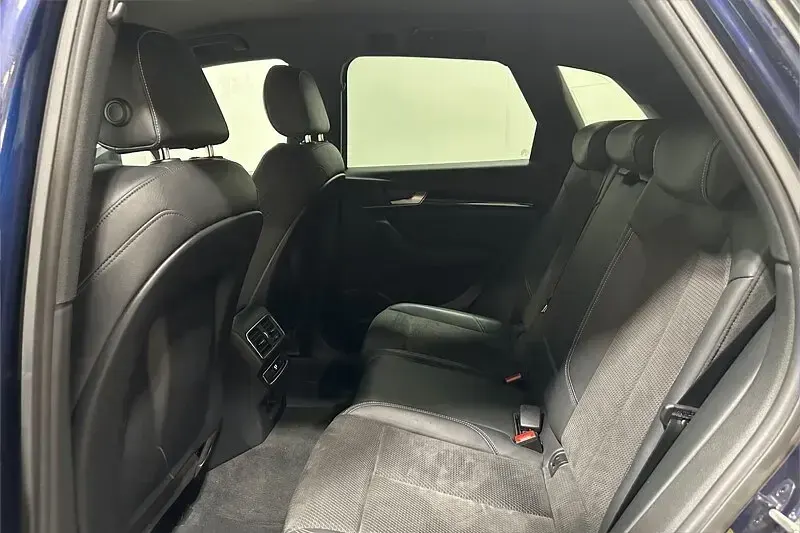Used Audi Q5 Black Edition 190 HP (139 kW) 2019 Blue SUV