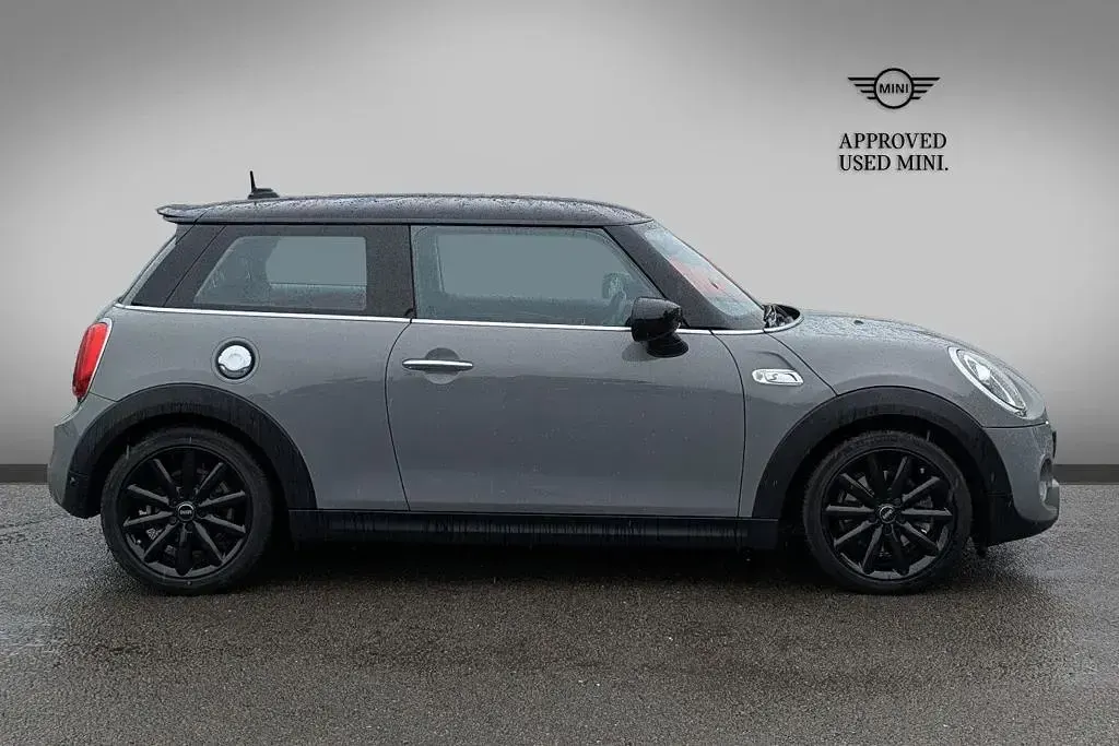 Used Mini Cooper S Classic 192 HP (141 kW) 2019 Grey Hatchback