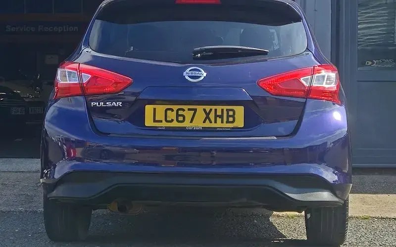 Used Nissan Pulsar N-Connecta 116 HP (85 kW) 2017 Blue Hatchback