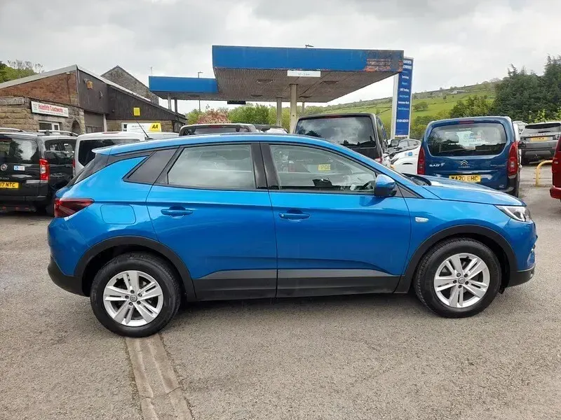 Used Vauxhall Grandland X S 130 HP (95 kW) 2019 Blue SUV