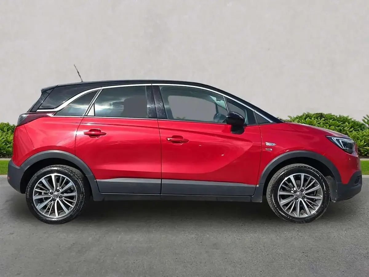 Usado Vauxhall Crossland X S 110 CV (80 kW) 2021 Rojo SUV